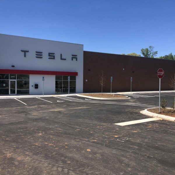 Tesla Charlotte 6